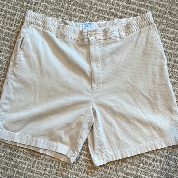 Southern Tide Men’s Striped Beige Shorts - Picture 1 of 6